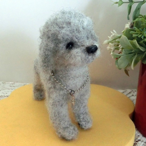 羊毛フェルト＊fluffy teddy【グレー】 トイプードル（シルバー グレー）の羊毛フェルト 犬 羊毛