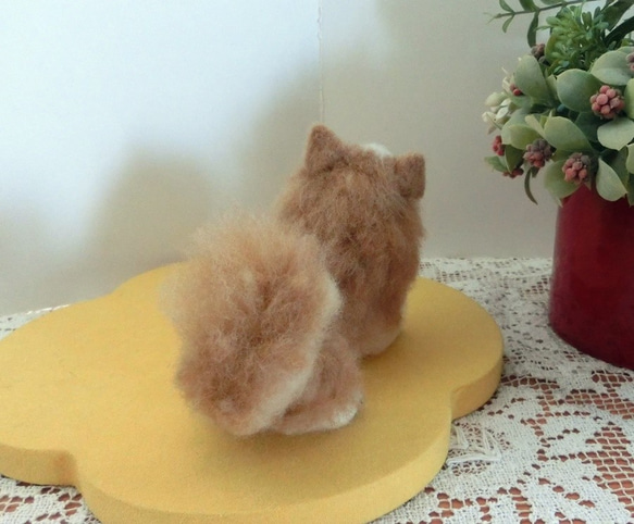 羊毛フェルト　ポメラニアン　座り姿　　犬　イヌ 4枚目の画像