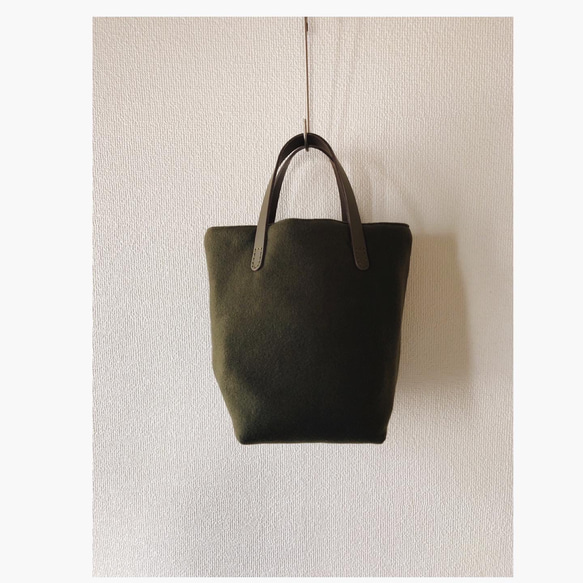 Leather handle bag 3枚目の画像
