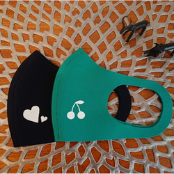 ストレッチ素材立体マスク 子ども用(3〜8才)女の子 日本製 2枚入 1枚目の画像