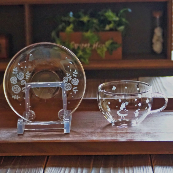 【ティーセット3点】不思議の国のアリス アリス&ウサギ ガラスティーカップ＆ソーサー2個＋ティーポット1個 8枚目の画像