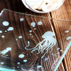 クラゲ ガラス スクエア皿 2枚目の画像