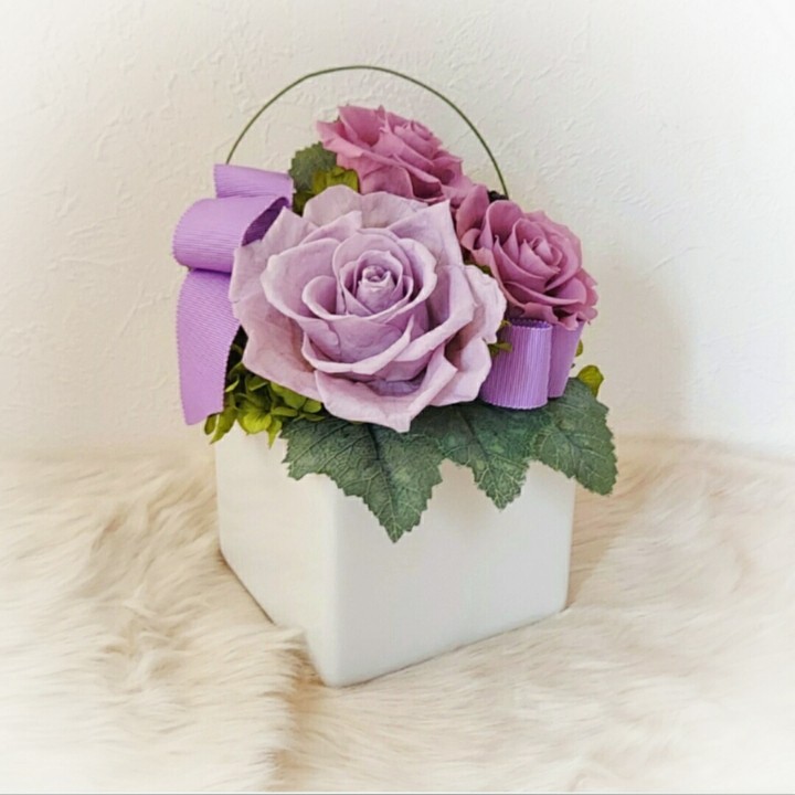 母の日ギフト　プリザーブドフラワー「シュエットパープル」 4,719円