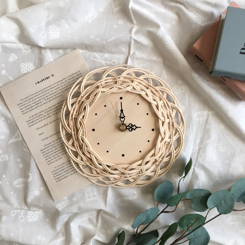 SEIKO EMBLEM 掛時計 スワロフスキー製クリスタライズつき