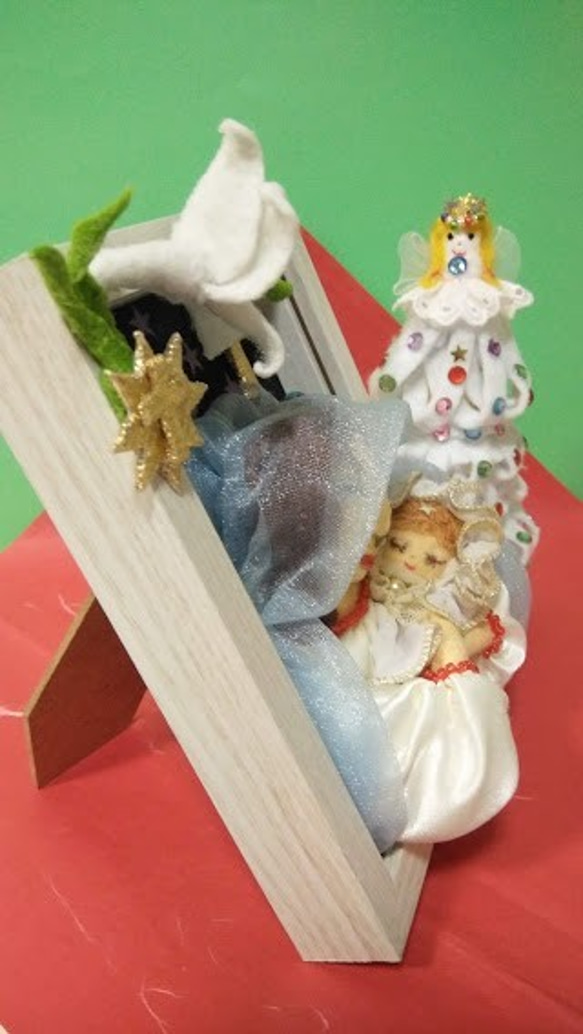 『聖母子像』額縁人形　クリスマスプレゼント　聖夜　生誕　天使ツリー　星　十字架　フェルト　　　　　　 5枚目の画像
