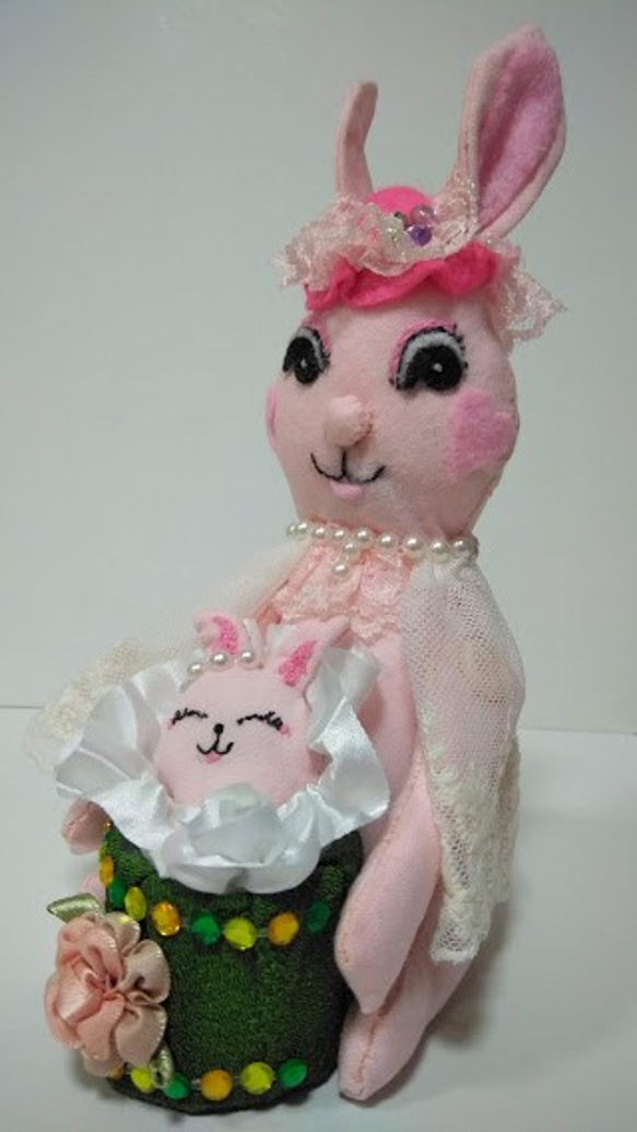 国内作家様ハンドメイド　ピンクの可愛いウサギさん Yahoo!オークション - 小さなピンクのうさぎ マスコット 手作り