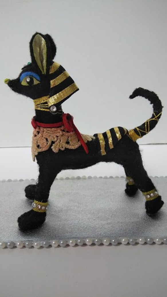『アヌビス犬とメモスタンド』エジプト　アヌビス神　古代壁画　アンク　フェルト人形　ぬいぐるみ 1枚目の画像