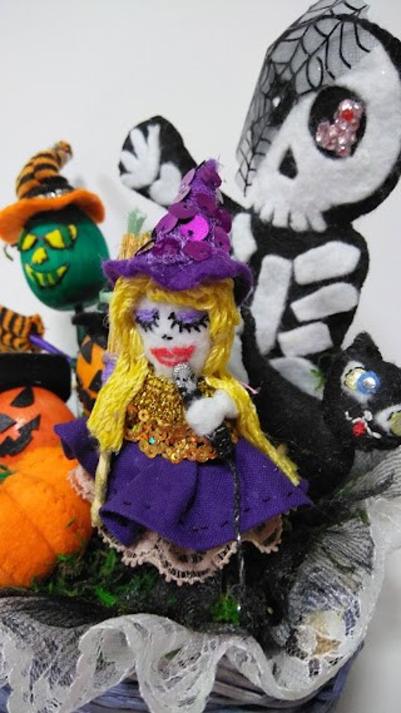 『ハロウィン盛り籠』魔女人形　カラオケ　魔法　ハロウィン　スカル　黒猫　カボチャ　案山子　パーティー　プレゼント　 2枚目の画像