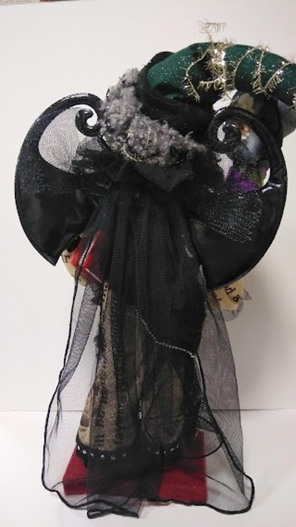 『ロッドを持つ魔女さん』魔女人形　魔法の杖.ロッド　魔導書　アルカイックスマイル　オシャレ　創作人形　 10枚目の画像