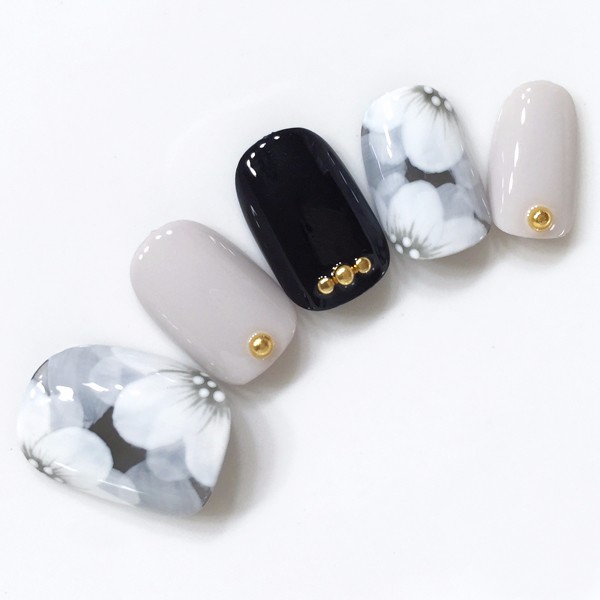 ネイルチップ フラワー 花 ブラック オシャレ 大人女子 可愛い 楽天市場】3Dビッグフラワーネイル☆ブラック シャイニー 逆