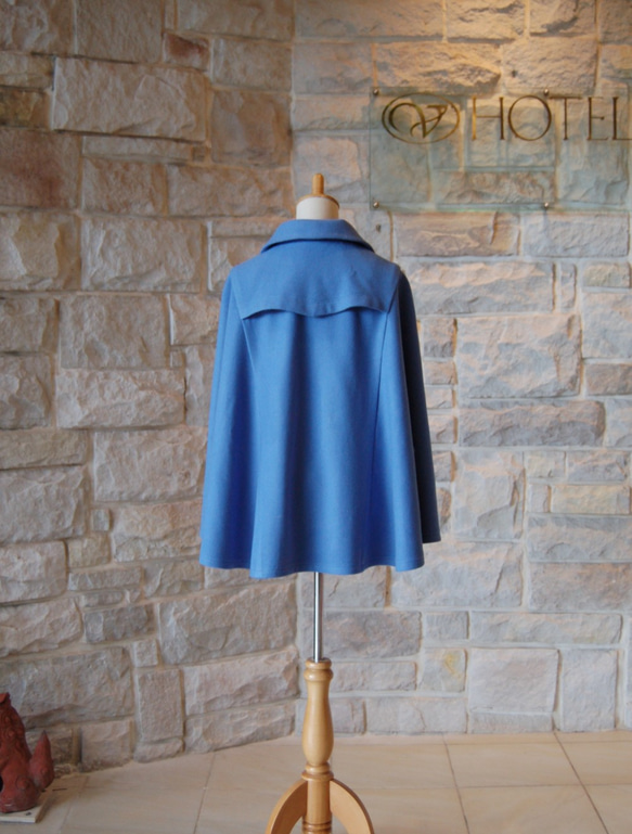 【優雅斗篷大衣】清爽優雅的淡藍色帶背軛 第7張的照片