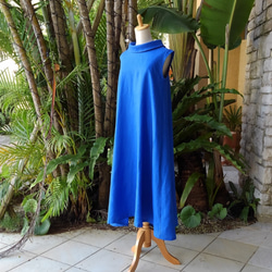 Linen Resort Long Dress Roll Color Classic Dress Royal Ocean Blu 第2張的照片