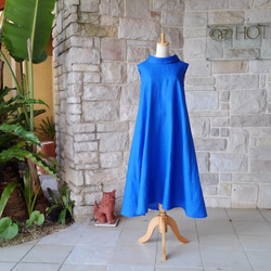 Linen Resort Long Dress Roll Color Classic Dress Royal Ocean Blu 第1張的照片
