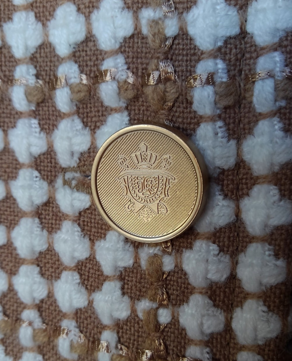 【エレガント ケープコート】 英国菓子 ファッジ(ミルクキャラメル) × 金ボタン（ダブルブレスト）フード 8枚目の画像