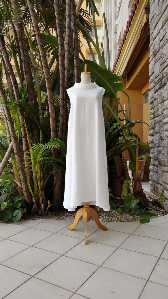 リネン リゾート ロング エレガント ドレス ワンピース 真っ白でクラシカル（M） 4枚目の画像