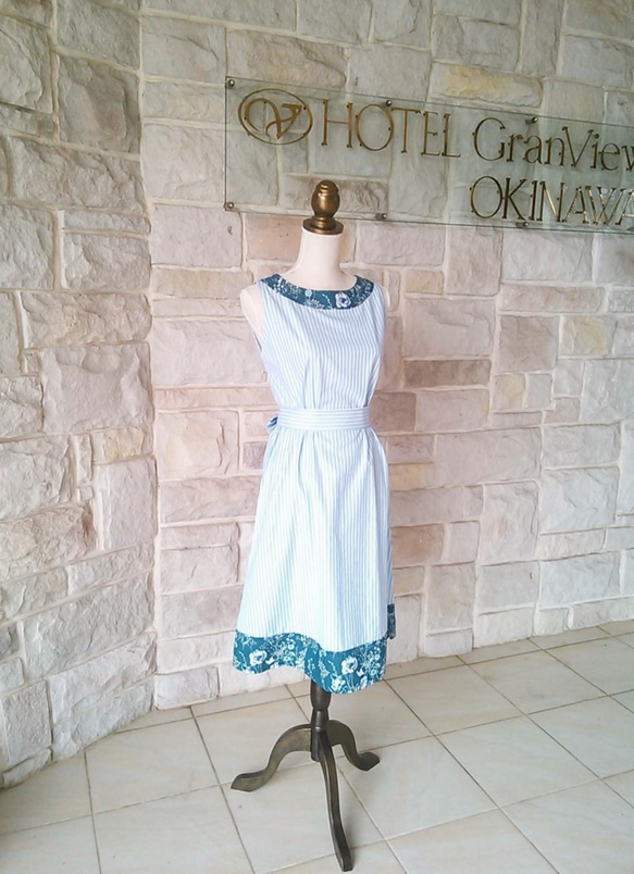 愛麗絲夢遊仙境》成人可以穿古典條紋連衣裙（M） 第7張的照片
