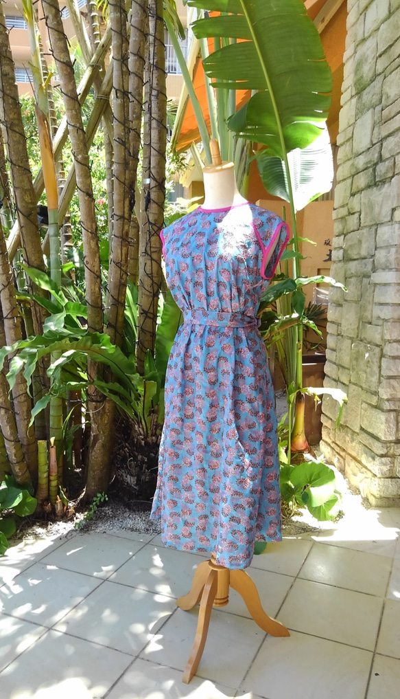 （L）東歐民間服裝顏色奢華的全刺繡連衣裙夏季藍色x口音粉紅色 第9張的照片