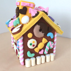 フェルト☆お菓子の家の小物入れ 4枚目の画像