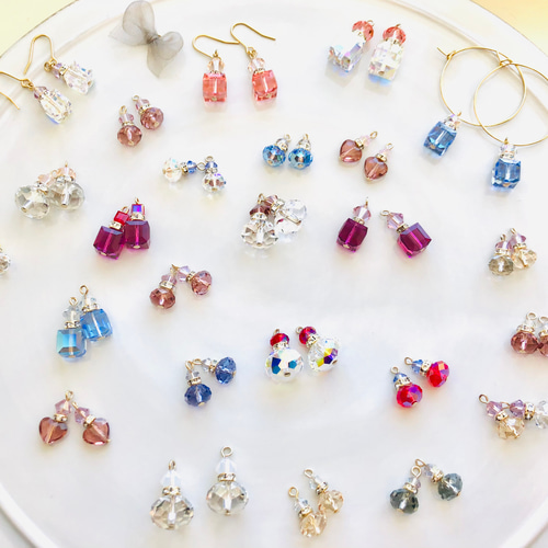 再販♡選べるスワロフスキー香水瓶ピアスorイヤリング♡パフューム