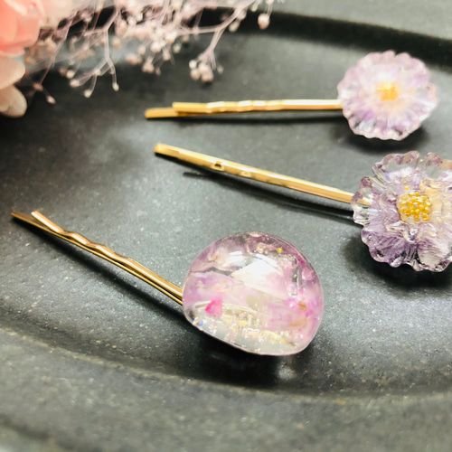 ドライフラワー入りまんまる球体とお花のヘアピン3本セット♡ピンク  