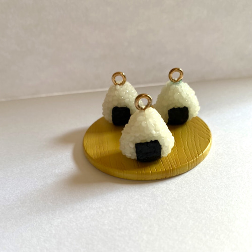 【806】うどんのチャーム／ストラップ／樹脂粘土 うどん - キーホルダー・ストラップの人気通販 | minne byGMO