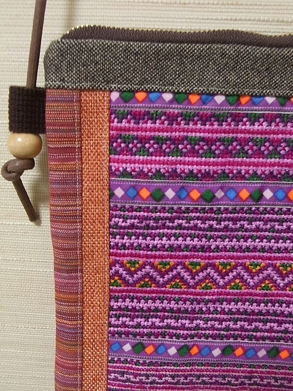 ２ウェイポシェット　モン族刺繡パッチワーク 3枚目の画像