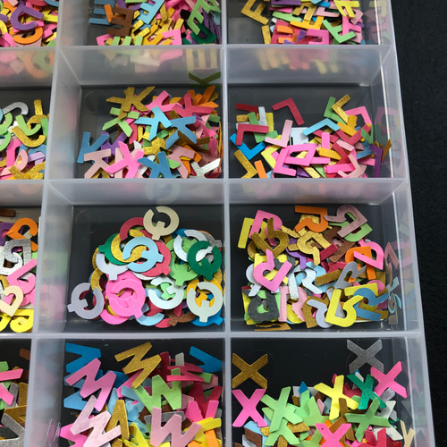 受注制作☆アルファベットクラフトパンチ☆大容量☆ その他素材