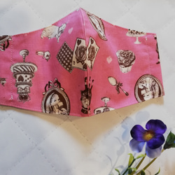 【アリス柄】不思議の国のアリス　くすみピンク&水色　オシャレな立体マスク　猫　手作りマスク　アンティーク 6枚目の画像