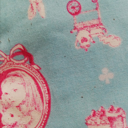 【アリス柄】不思議の国のアリス　くすみピンク&水色　オシャレな立体マスク　猫　手作りマスク　アンティーク 8枚目の画像