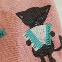 猫の音楽隊　猫ちゃんがかわいい立体マスク　ブルー・ピンク　ギター　アコーディオン　手作りマスク 4枚目の画像