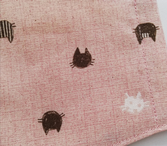 【猫柄】手書きモチーフねこちゃんが可愛い立体マスク　銀ラメ　ピンク・グレー　手作りマスク 6枚目の画像