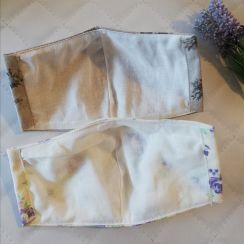 花柄】美しく上品な花柄の立体マスク ホワイト&パープル セピア 手作り 