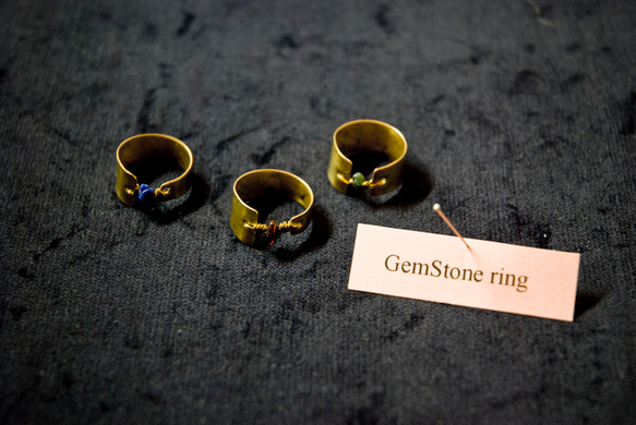 gemstone ring 2枚目の画像