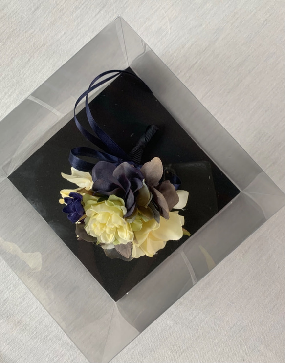 花束のようなレモンイエローのコサージュ　卒業式　入学式　結婚式　 4枚目の画像