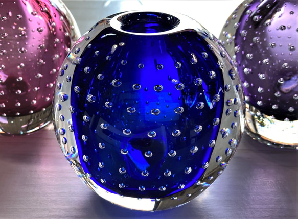 シークエンスバブル花器　　ブルー　ルビー 3枚目の画像
