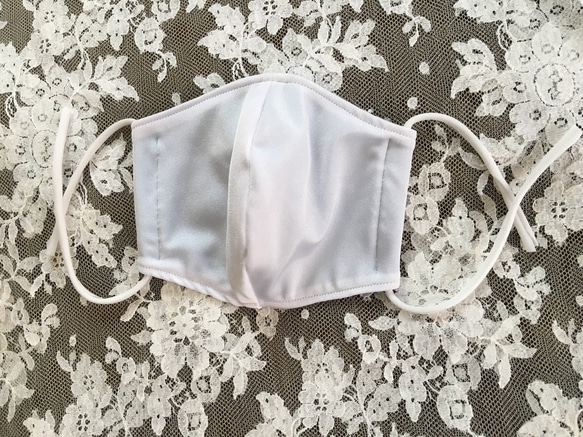 【送料無料】 白×ブルー　ハンドメイド　洗えるマスク　水着　レオタード　冷感　(濡らし)  1枚 3枚目の画像