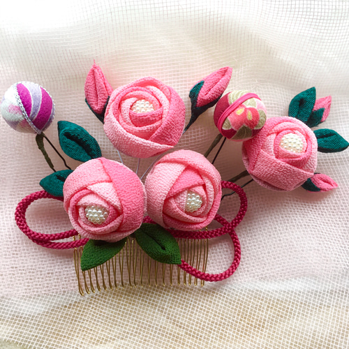 玉バラ 玉飾り つまみ細工髪飾り 成人式 卒業式 七五三 着物 ピンク  