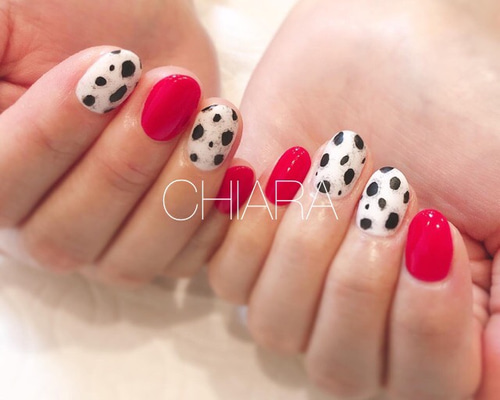 ネイルチップ ダルメシアン 黒 赤 ちゅるん カラー変更 オーダーネイル ネイルチップ ダルメシアン 黒 赤 ちゅるん カラー変更 オーダー