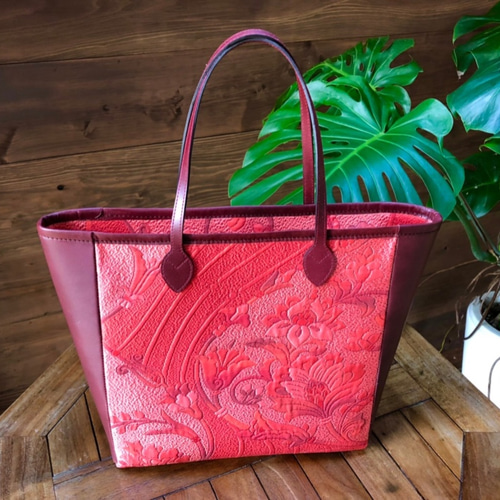 メーカー直売 - 人気ランキング ☆着物の帯で作ったハンドバッグ☆本革・レザーバッグ 赤 トートバッグ