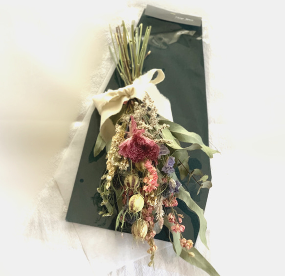 【1点のみ】SALE ドライフラワー 花束 スワッグ 母の日 インテリア 誕生日 2枚目の画像