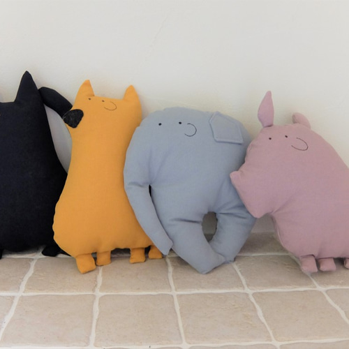 キャラクター クッション ぬいぐるみ キャラクター 背中 ツボ押し クッション 通販 イスに引っ掛ける