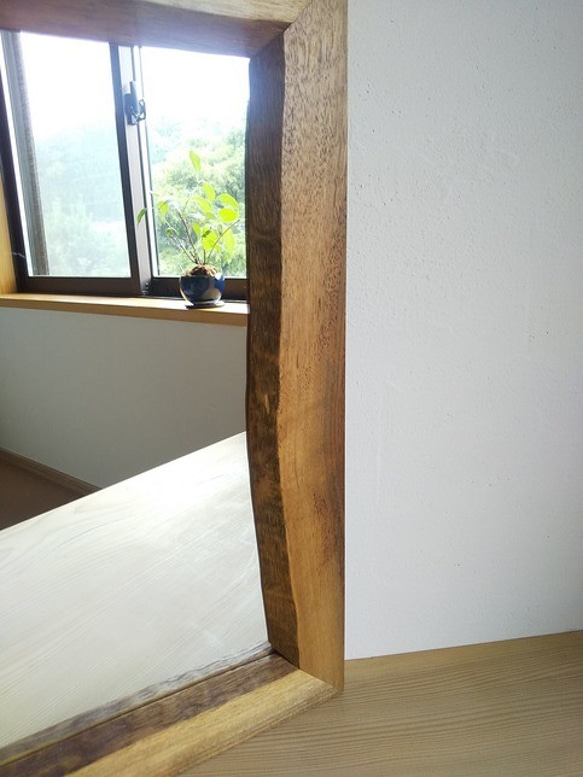 木製鏡　耳付き　ウォールナット 2枚目の画像