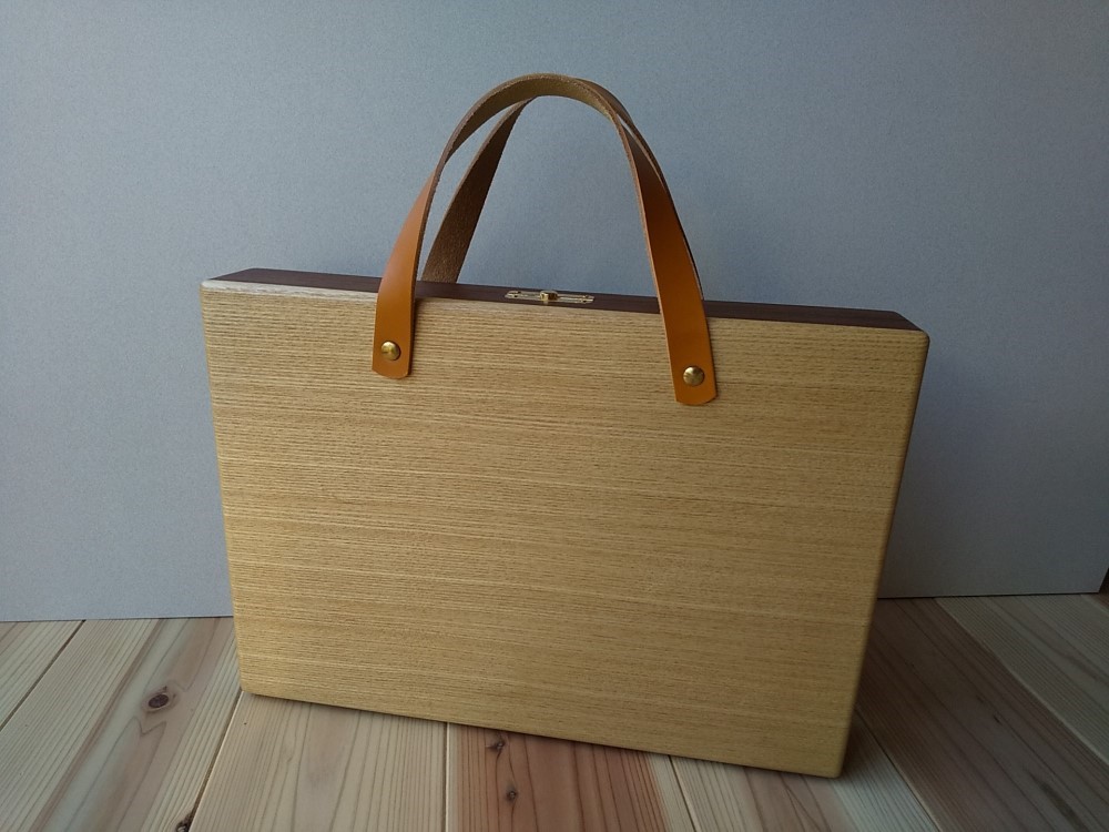 木製アタッシュケース　【タモ×ウォールナット】　ビジネスバッグ　木と革と真鍮