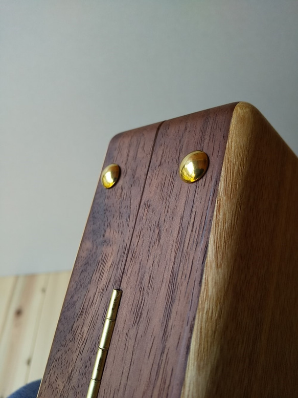 木製アタッシュケース　【タモ×ウォールナット】　ビジネスバッグ　木と革と真鍮 6枚目の画像