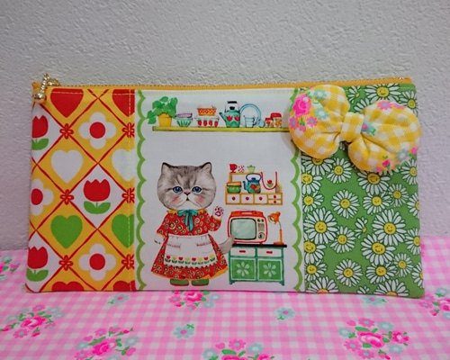 コヤンイサムチョン～ルミちゃんのぺたんこポーチ ポーチ pachipachi