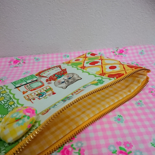 コヤンイサムチョン～ルミちゃんのぺたんこポーチ ポーチ pachipachi