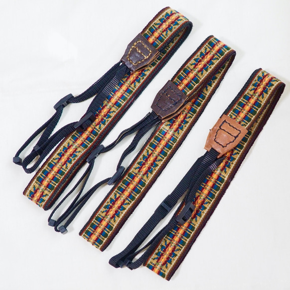 アンデス山岳先住民のカメラストラップ -手織の髪結い紐と本革- 渋黒 CS6-8 3枚目の画像