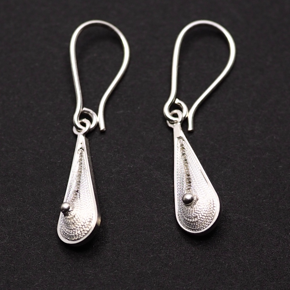 コロニアル装飾 フィリグラーナピアス ドロップ -伝統の銀線細工-　SV950　F65 66