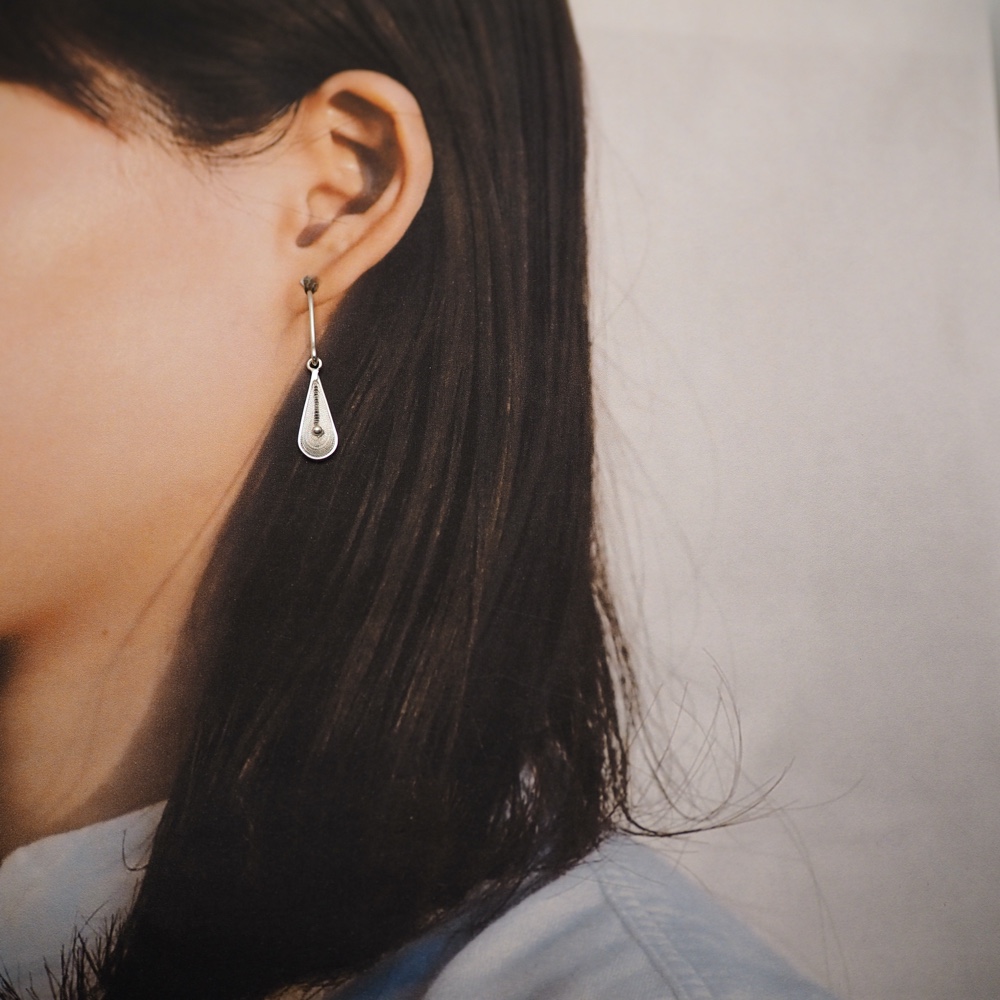 コロニアル装飾 フィリグラーナピアス ドロップ -伝統の銀線細工-　SV950　F65 66