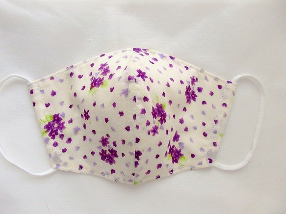 立体布マスクb　紫花柄　M～L 1枚目の画像
